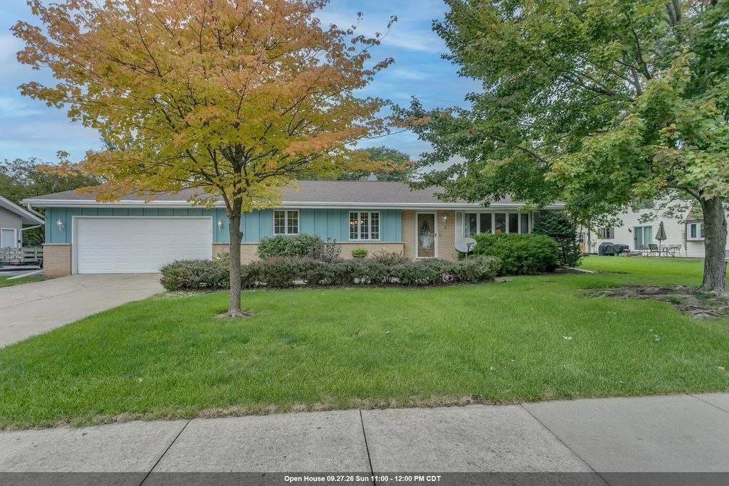 934 Nicolet Avenue, OSHKOSH