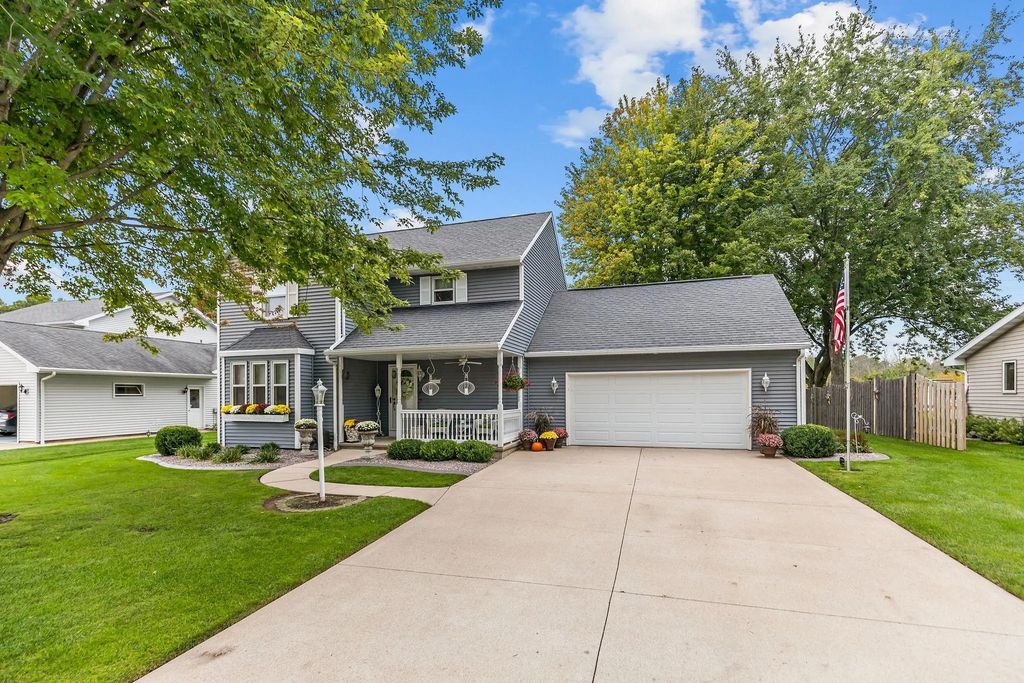 615 S Wild Rose Lane, APPLETON