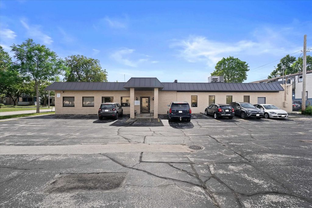 301 N Jackson Street, GREEN BAY