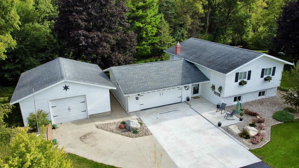 N6277 Creek Road, FOND DU LAC