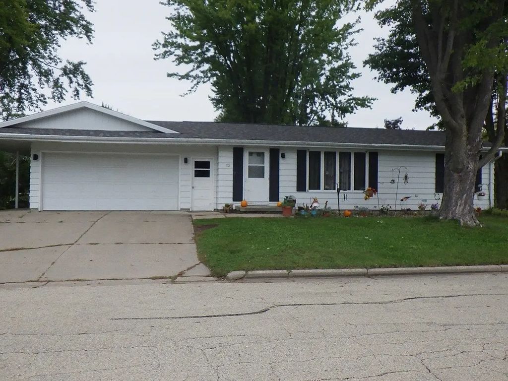 70 Grove Street, CLINTONVILLE