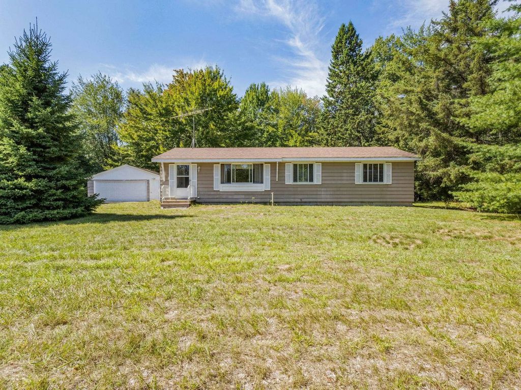 N2193 Krause Road, MARINETTE