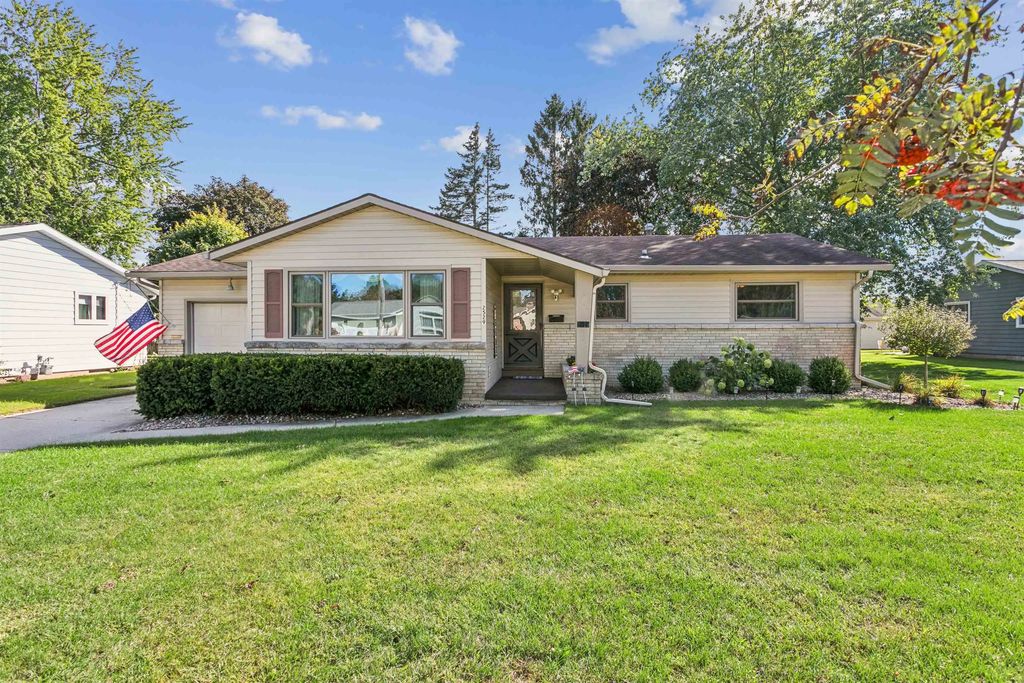 2529 38th Street, TWO RIVERS