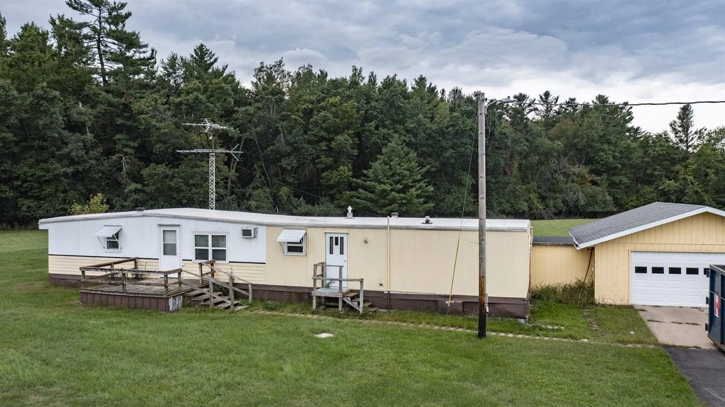 N7791 Tresness Road, IOLA