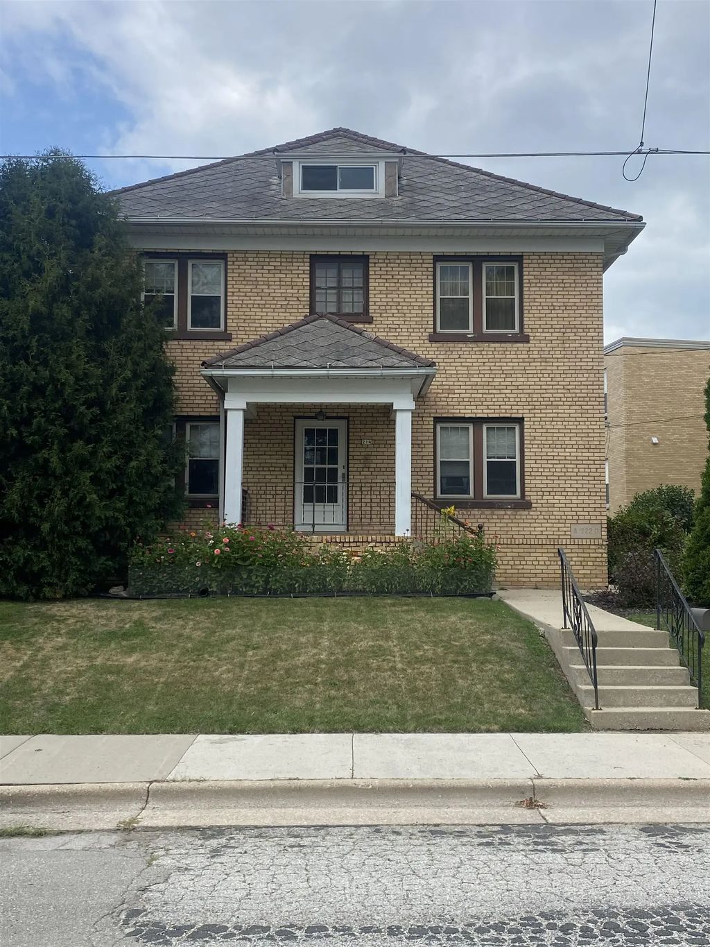 214 Jackson Street, BRILLION