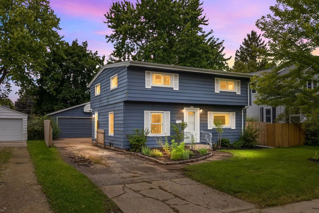 1937 Simpson Street, OSHKOSH