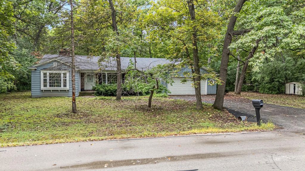 25 Lullabye Road, OSHKOSH