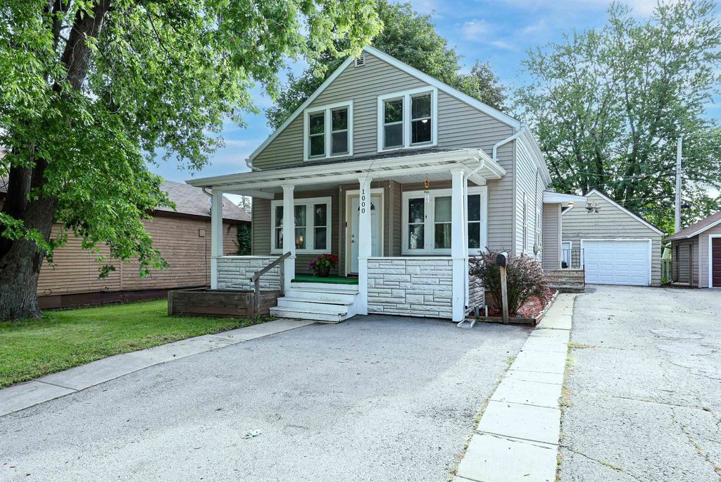 1000 Lawe Street, KAUKAUNA