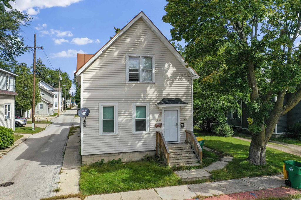 1019 E Walnut Street, GREEN BAY