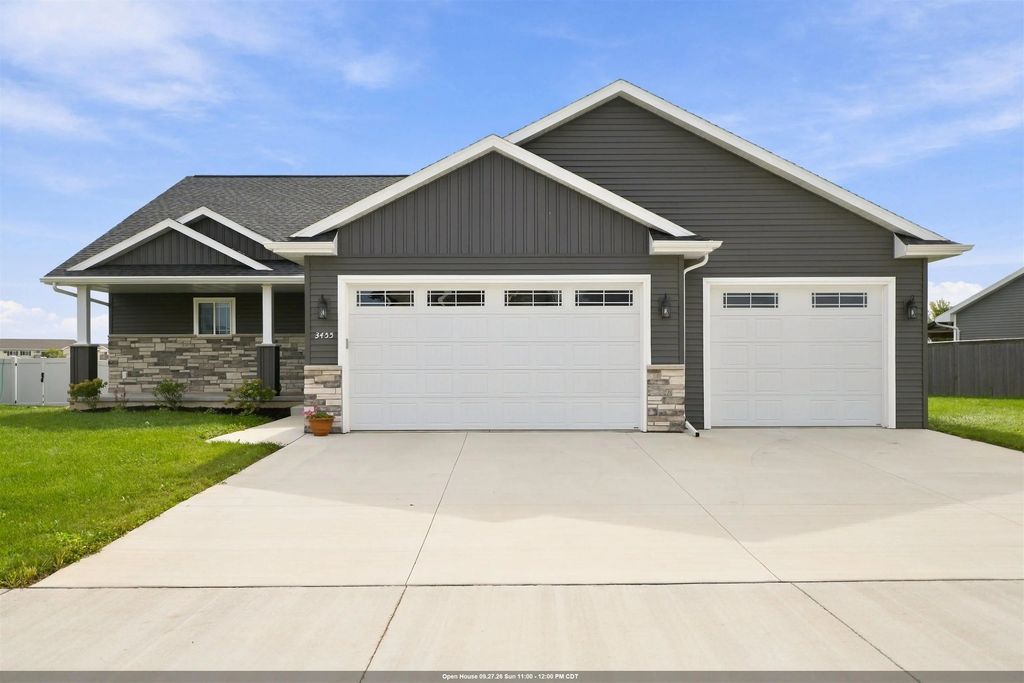 3455 E Rubyred Drive, APPLETON