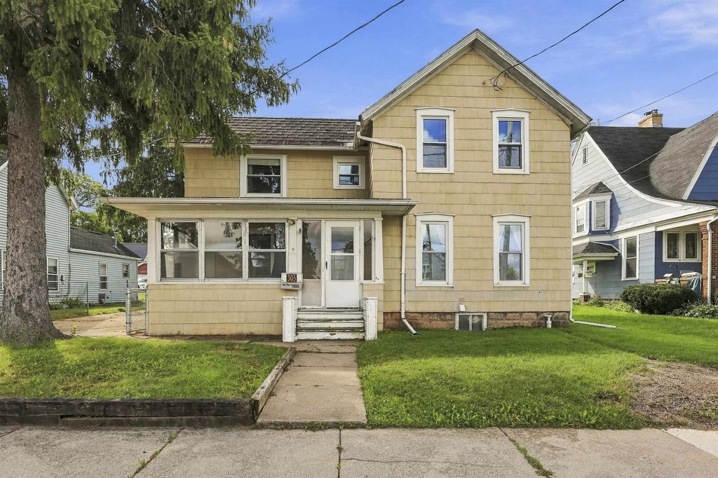 305 E 8th Street, KAUKAUNA