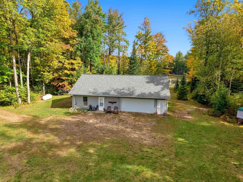 3050 Horseshoe Lake Road, CRANDON