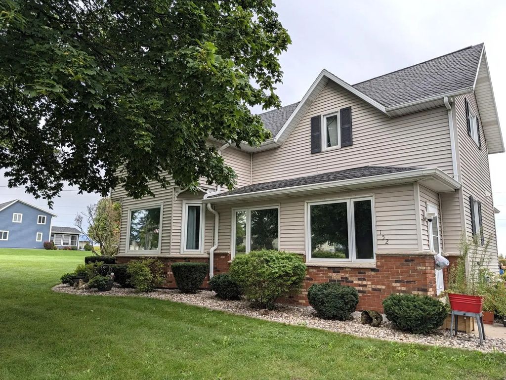 152 Main Street, POTTER