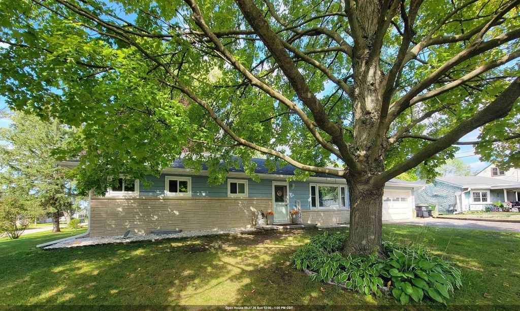 215 W Cameron Street, NEW LONDON