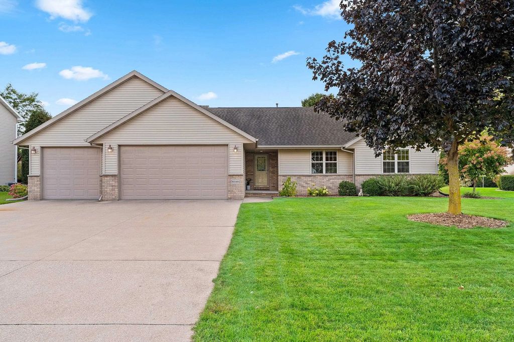 W5985 Sweet William Drive, APPLETON