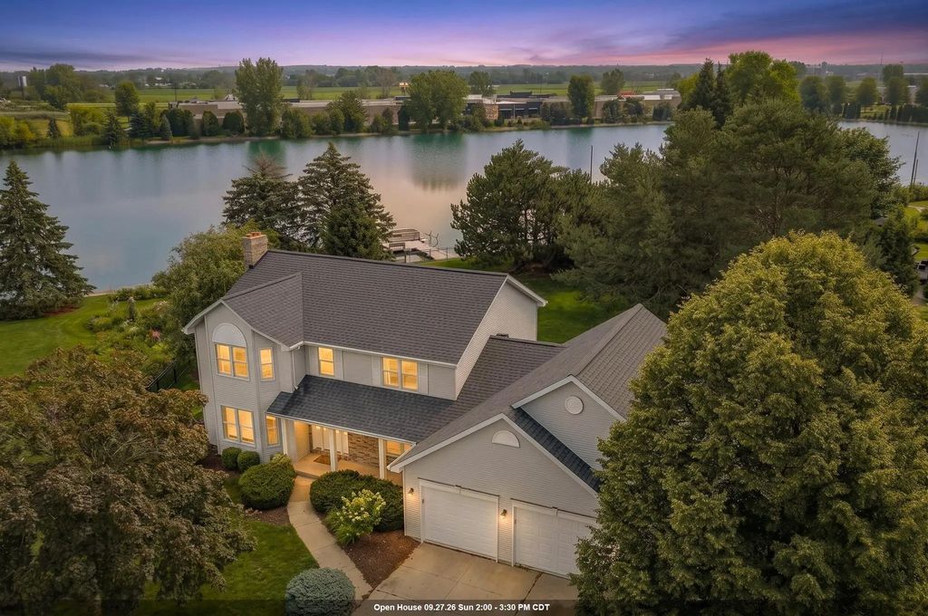 2485 Van View Court, GREEN BAY