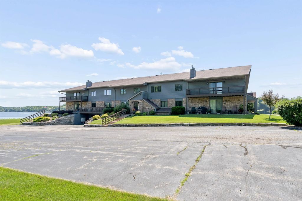2490 Stroebe Island Drive, APPLETON