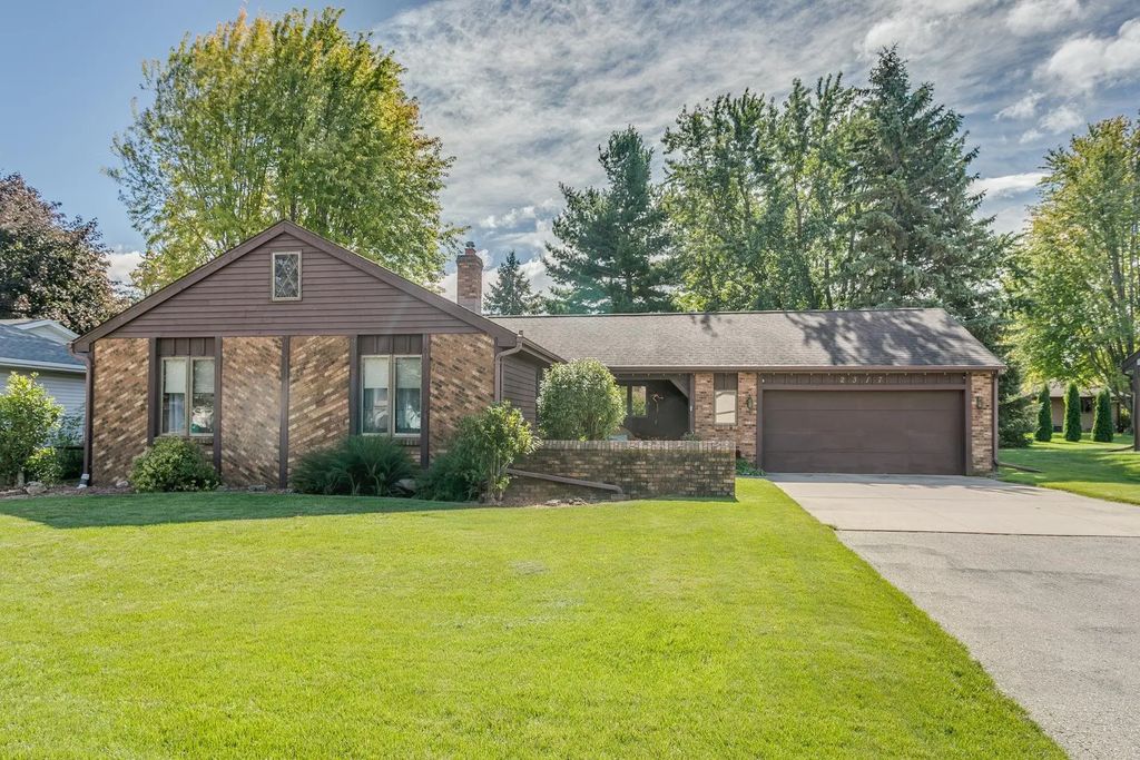 2317 W Applegate Drive, APPLETON
