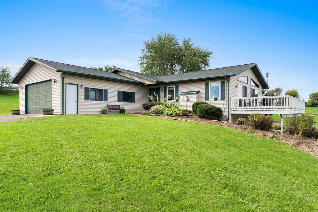 5275 Rushford Avenue, OMRO