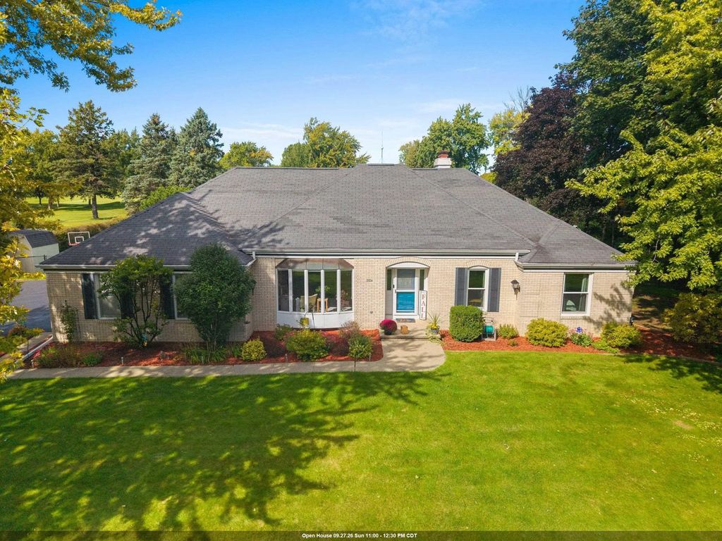 2924 Ridgeway Drive, NEENAH
