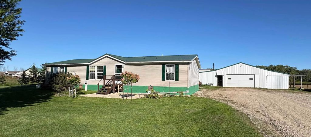 5948 County Road J, OCONTO