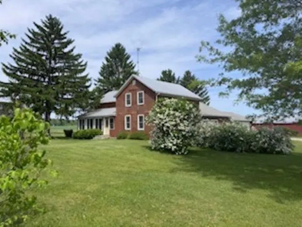 N5274 County Road O, NEW LONDON