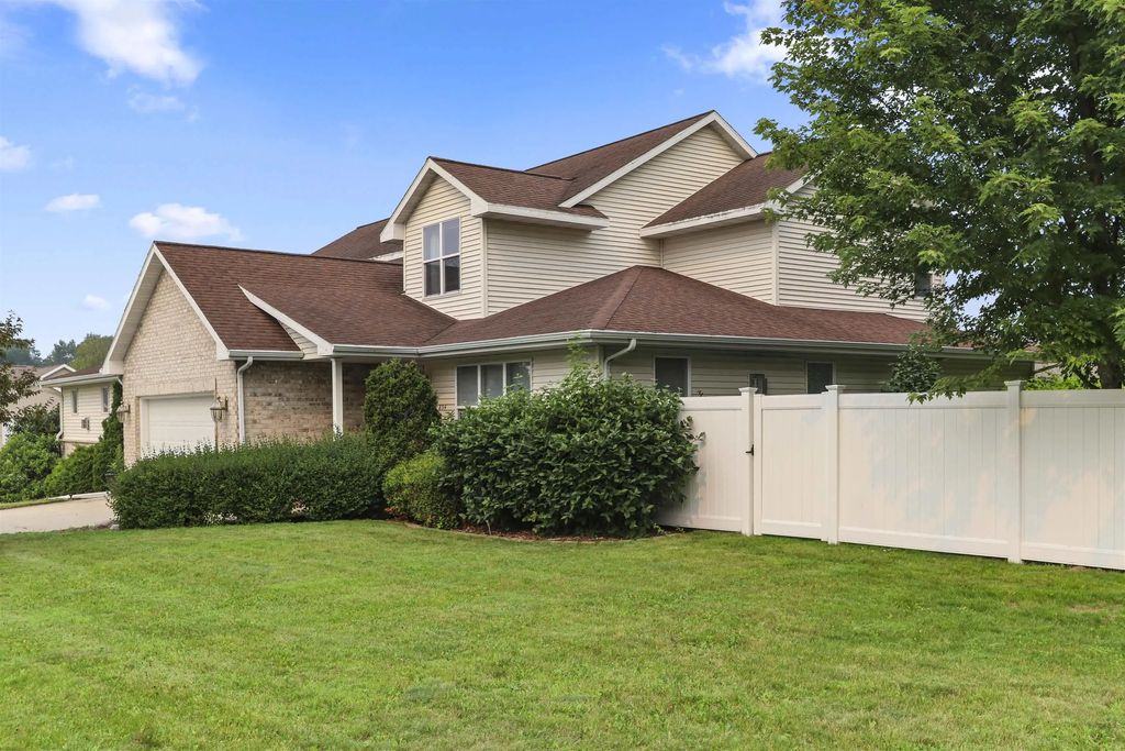 854 Krause Road, GREEN BAY