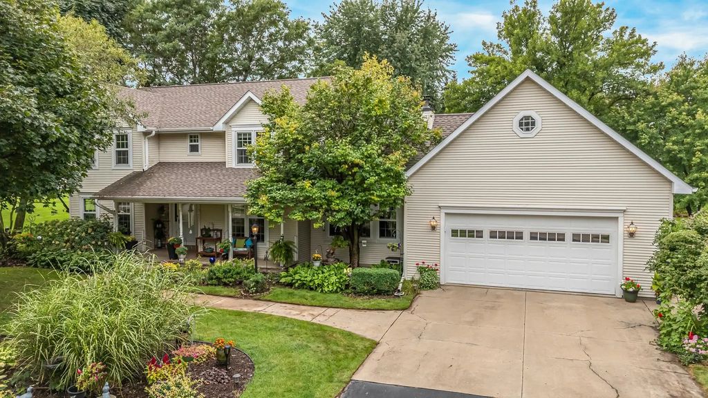 4965 N Schuh Road, APPLETON