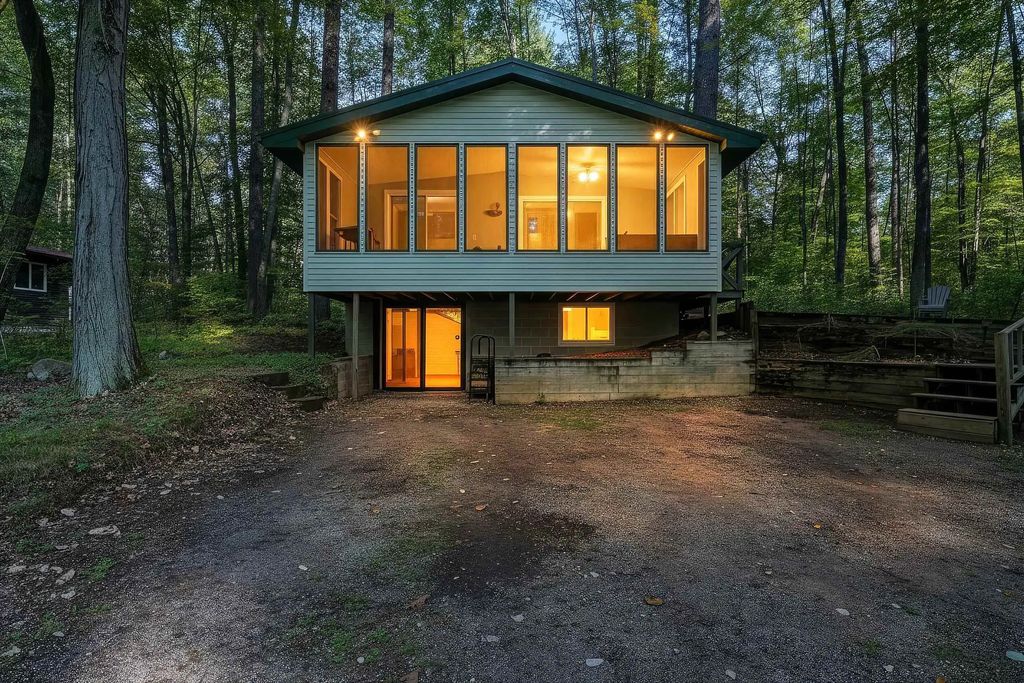 W2466 Tall Moon Road, KESHENA