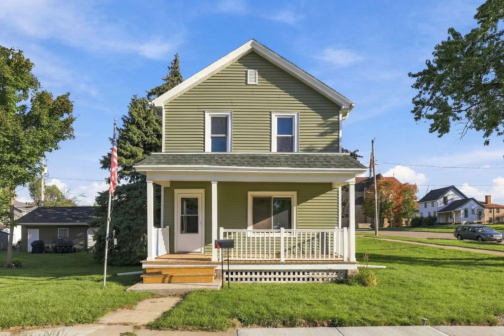 202 W 9th Street, KAUKAUNA