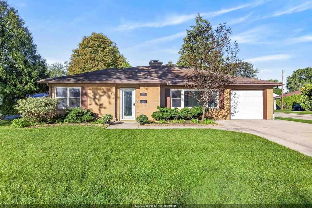 421 S Lake Street, NEENAH