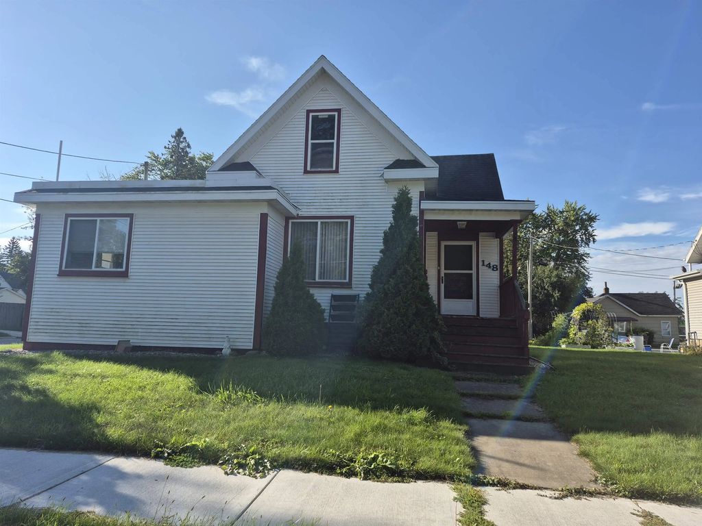 148 E Pearl Street, SEYMOUR