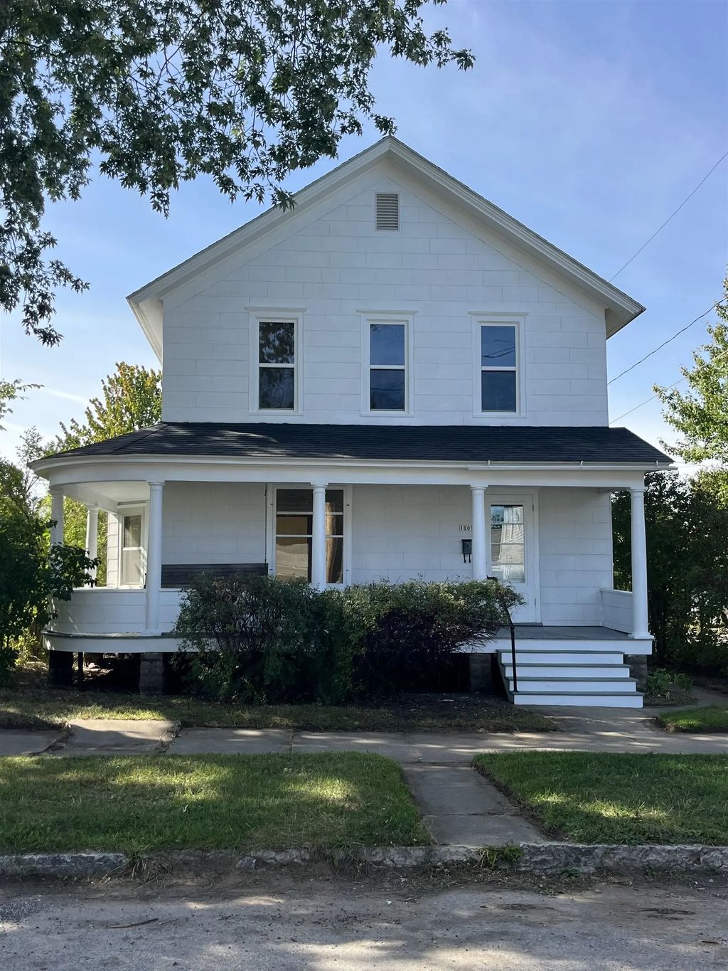 1009 16th Street, MENOMINEE