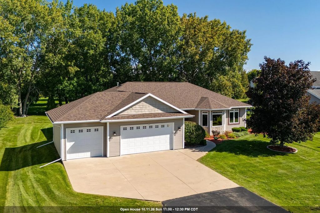 140 Thackery Drive, OSHKOSH