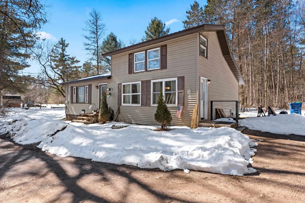 N975 Old South Branch Road, KESHENA