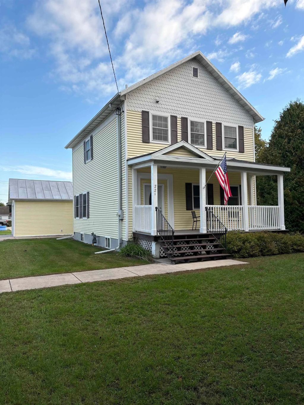 221 Bridge Street, OCONTO