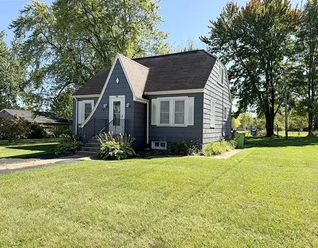 420 Green Bay Avenue, OCONTO FALLS
