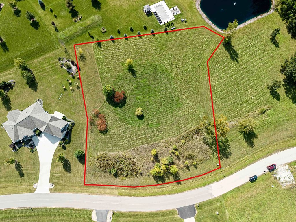 W9001 Forest Ridge Drive 32, HORTONVILLE