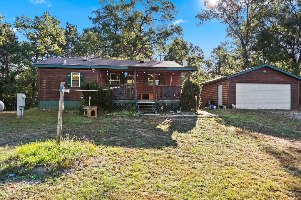 W9999 Terri Lane, CRIVITZ
