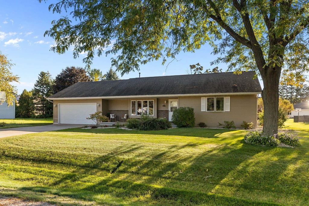 1270 Snowdon Drive, OSHKOSH