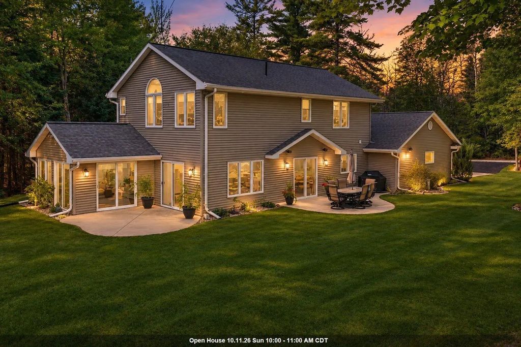 W6005 Lake Road, WAUSAUKEE