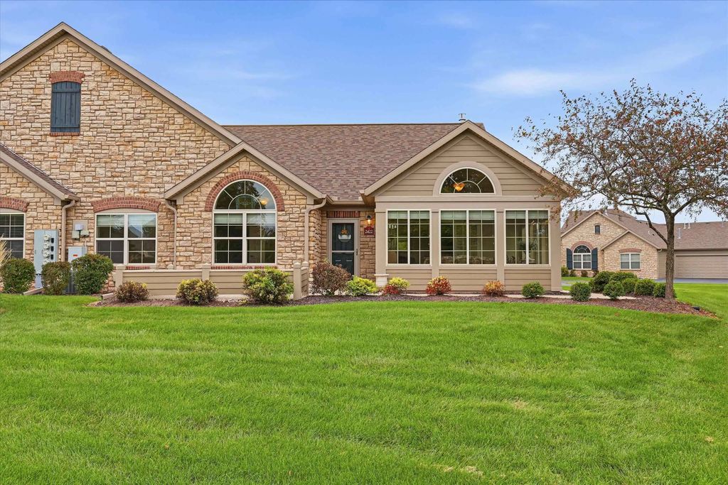 2422 E Tuscany Way, APPLETON