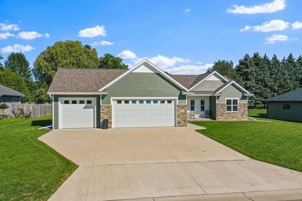 804 Moonbeam Lane, FRANCIS CREEK