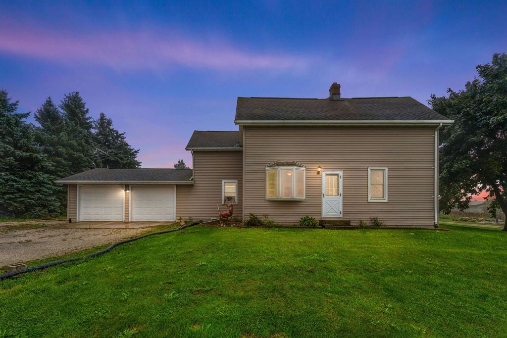W 4841 W Jefferson Road, CHILTON