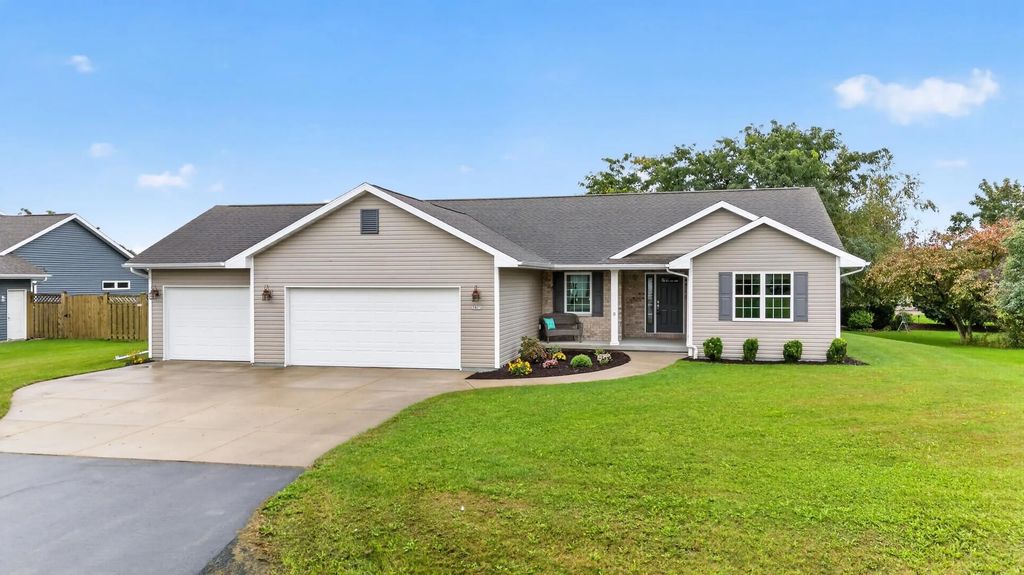 3875 Duchess Lane, OSHKOSH