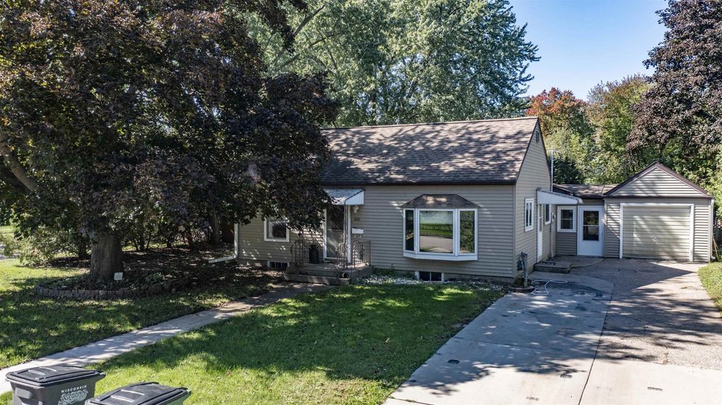1611 Smith Street, WISCONSIN RAPIDS