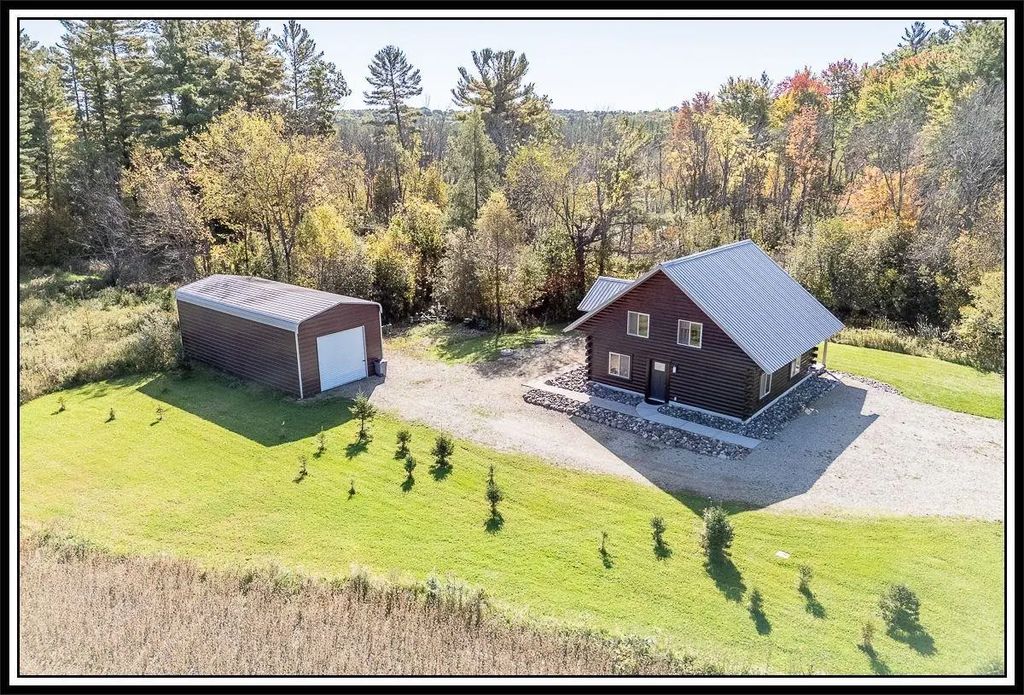 E5097 State Road 54, WEYAUWEGA