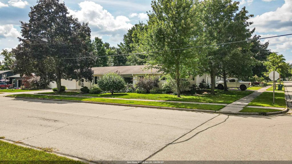 1006 9th Street, WAUPACA