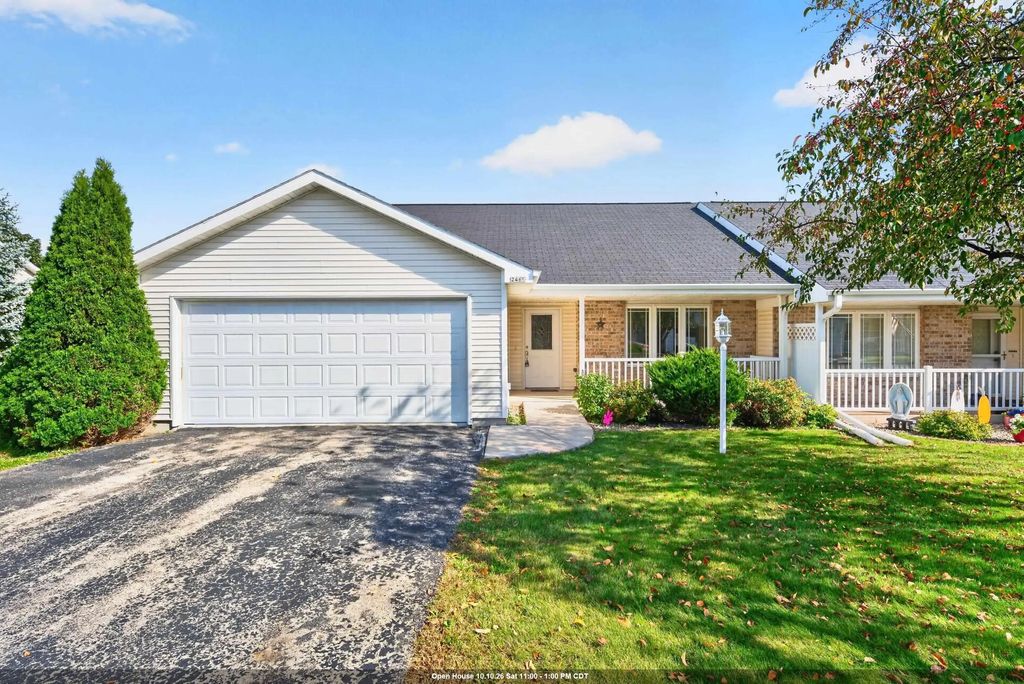 246 Wyldewood Drive E, OSHKOSH