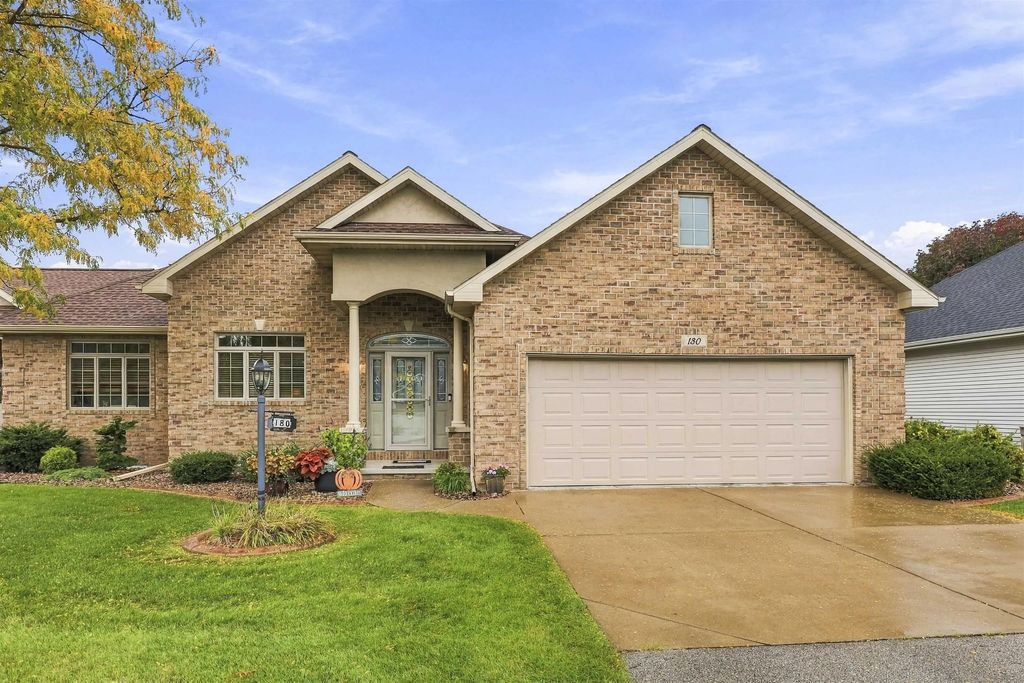 180 Golf Course Drive, WRIGHTSTOWN